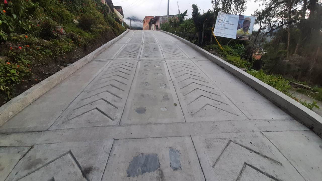 Fotografía Convenios de Caminos Comunitarios.